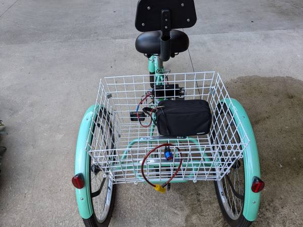 24" Triciclo eléctrico para adultos (reducido) - $995 (Metairie)63436963104643124