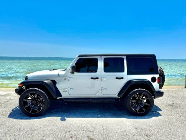 🚙 Jeep Wrangler Unlimited Sport 4×4 2021 – Personalizado, Turbo y listo para off-road - $31,00063443406648065121