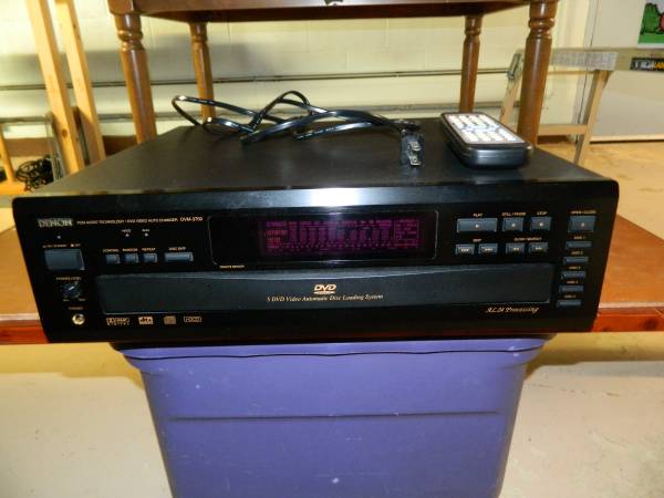 DENON DVM-3700 5-DVD/CD CAROUSEL PLAYER w/REMOTE 1