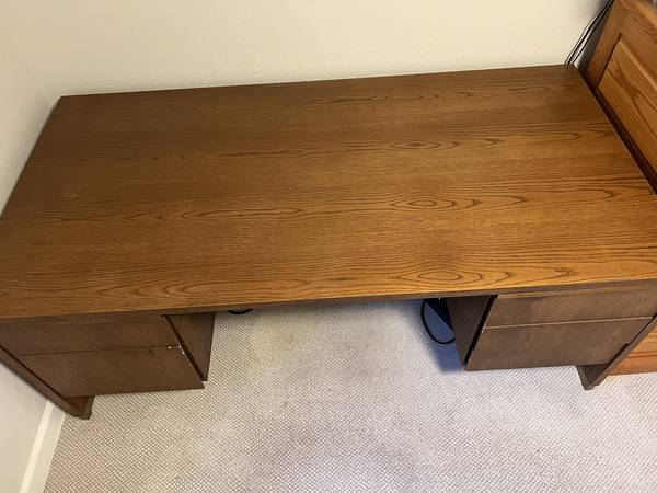 Oak desk 1
