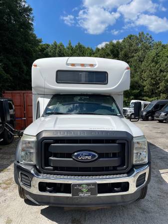 2016 F550 Shuttle Bus - $34,995 (OBO Stockbridge)63621191280643123