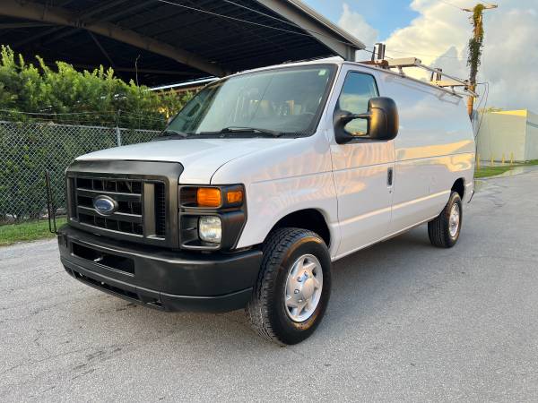 2011 Ford Econoline E250  Cargo Van - $8,900 (Miami)634704256271371218