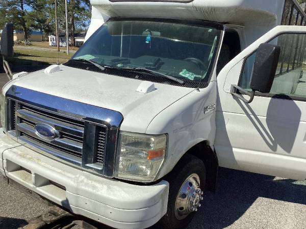 2013 Ford E450 Party Bus 1