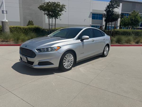 2014 FORD FUSION HYBRID—1-OWNER / SUPER CLEAN & RUNS EXCELLENT - $7,70063618267600769122