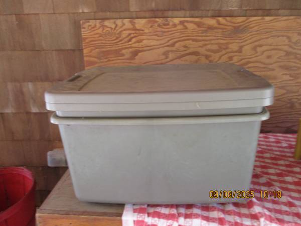 Plastic Containers 1