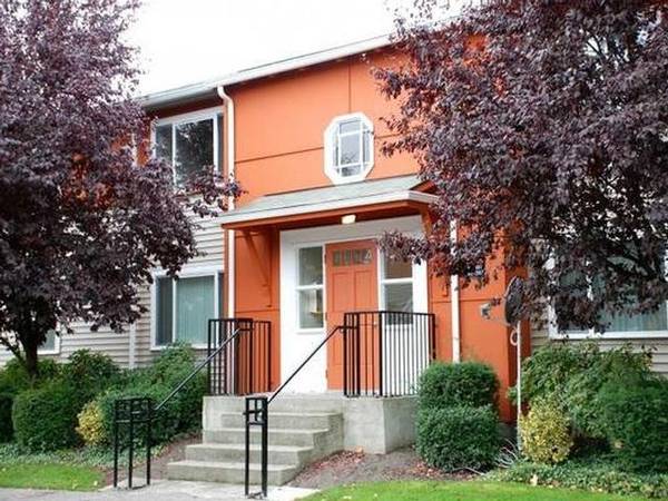 $1,682 / 2br - 850ft2 - Microondas empotrado, estufa, mantenimiento de emergencia las 24 horas (Rainier Beach)63688549479809120