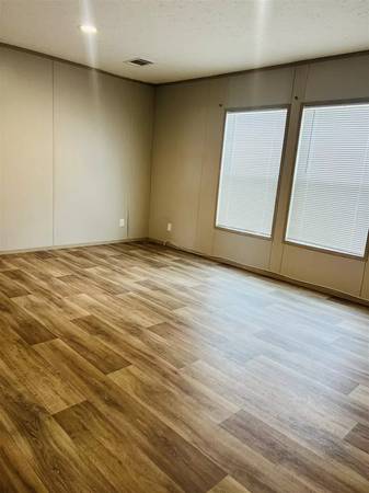 $1,869 / 3br - 1456ft2 - The right place for you! Beautiful 3 bed / 2 bath - prime location! (Fort Pierce)63799908837633121