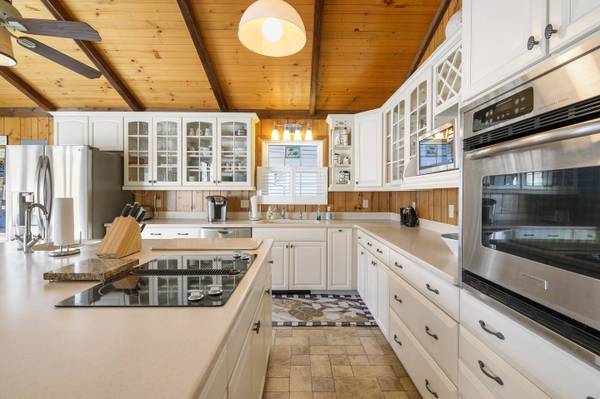 $1,995 / 2br - Beautifully Furnished O.C. Rental (Ocean City)63839296645633121