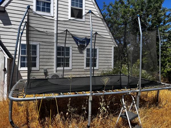 Extra large trampoline 1