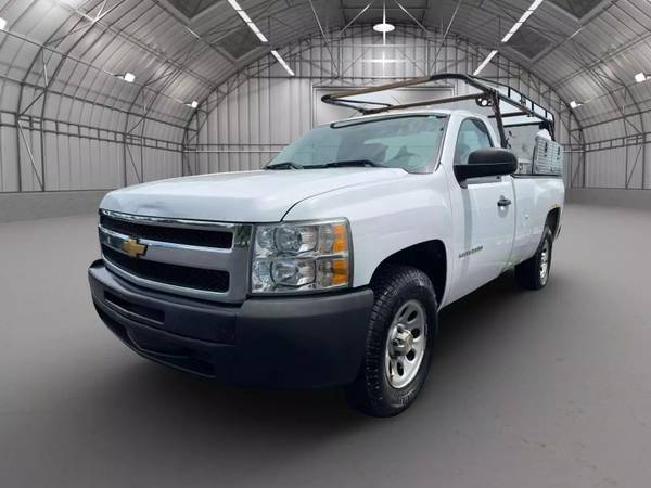 2012 Chevy Silverado CAMA LARGA CON CAJAS Y PORTAEQUIPAJES - $4,950 (riverside)63621970301057120