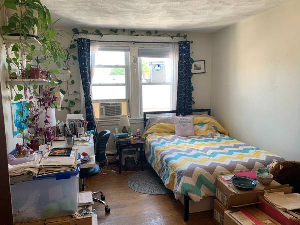 $770 Room for rent near the pond in JP - $770/MONTH (Jamaica Plain)63802097005057121