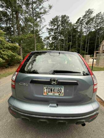 2009 Blue Honda CR-V LX SUV - $6,500 (Lawrenceville)63620947348993123