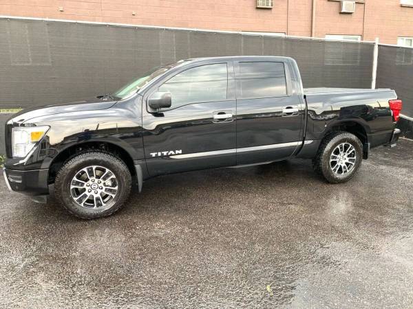 Nissan Titan Crew Cab - CRÉDITO NEGATIVO, BANCARROTA, REP, SSI, JUBILADO, APROBADO - $28061.0063619712484353123