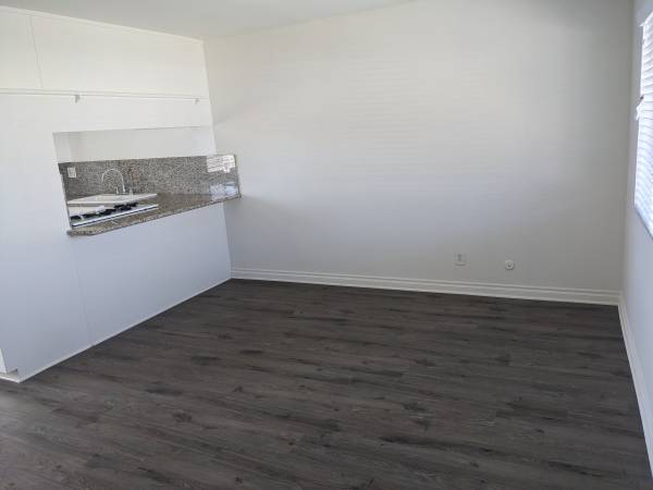 $1,975 / 1br - 650ft2 - Spacious 1 bdrm / Quiet Building (Lomita)63952927342595121