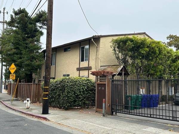$2,200 / 1br - 117 Tewksbury Ave., #06, Richmond, CA 94801 (Richmond)63994099207043120