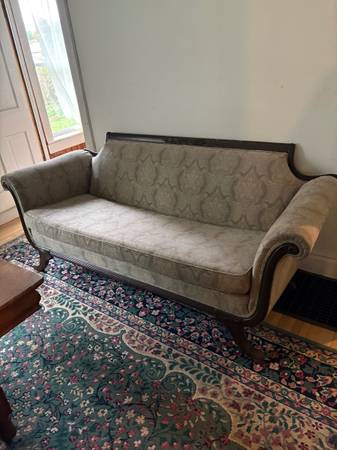 Victorian style sofa 1