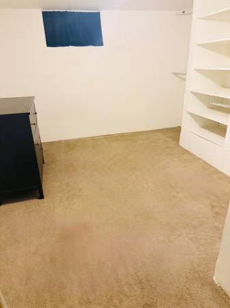 PRIVATE ROOM FOR RENT $600 AVAILABLE NOW 1