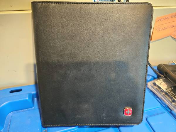 Swiss Gear Portfolio Folder Padfolio 1
