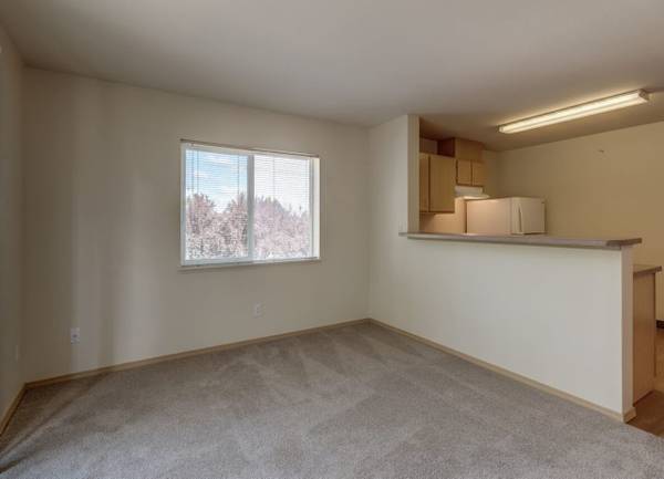 $1,339 / 1hab - 525 pies² - Pagos en línea disponibles, Amplios armarios, Todos los pasillos tienen barandillas (9001 NE 54TH ST, Vancouver, WA)63845977707009123