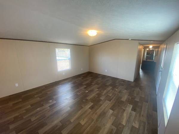 $1250.00 / 3br - 1216ft2 - 3 Bed 2 Bath on nearly Half an Acre63812881420545124