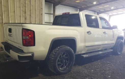 2015 GMC Sierra 1500 Denali Crew Cab 4x4 – No funciona - $13.500 (berkeley)63477683068929122