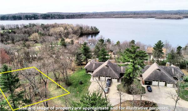 $59,000 Terreno Vacante para Duplex en Comunidad de Condominios Frente al Agua (Wisconsin Dells)63868700513153120