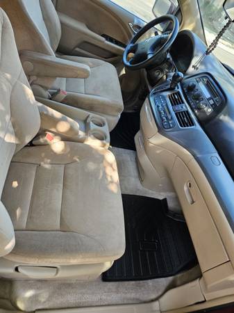 Honda Odyssey 149k Miles  8 passenger Minivan - $2,500 (Sacramento)63616874000515124