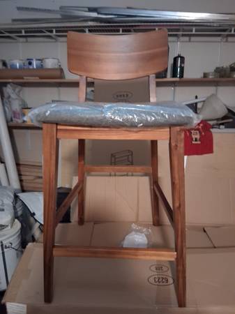 10 solid wood stools 1