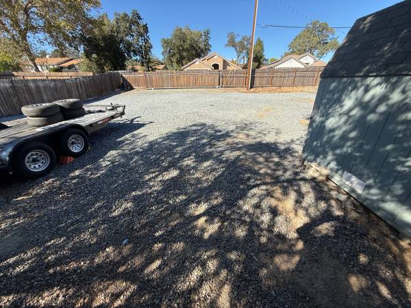 $900 / 1090ft2 - 64x64FT Yard for rent rolling gate (Citrus Heights)64043836510209123
