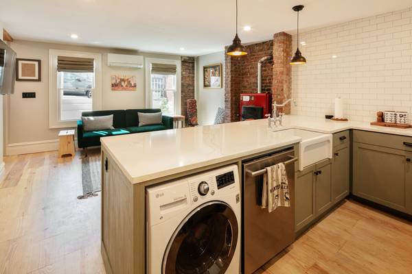 $195 / 2br - 900ft2 - Avail Nov-Early Dec Thanksgiving Designer 2 bedroom near Prospect Park (Park Slope)63788808373377122