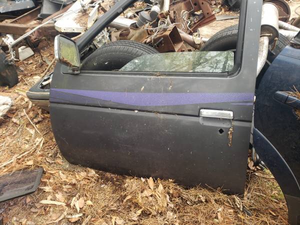 87 to 97 Nissan D21 Pickup PARTS--Everything is 1/2 Price - $1 (Gallant Rd Attalla Al)63438159453955120