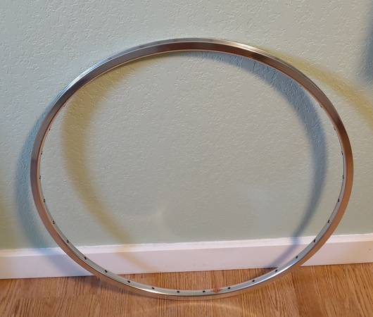 Soma Eldon 700c 32H llanta - $20 (Bellevue)63471322372995120