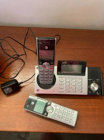 Cordless Phone/Answering Machine with 2 Handsets (C) 1