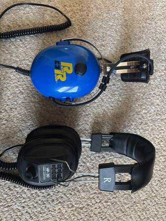 Uniden Bearcat Scanner & Headsets 1