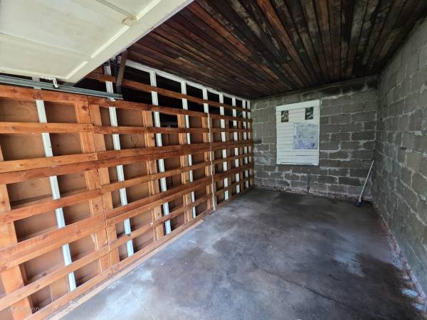 $150 Espacio de garaje 20' x 8' x 7' (PUTNAM)64194825258371121