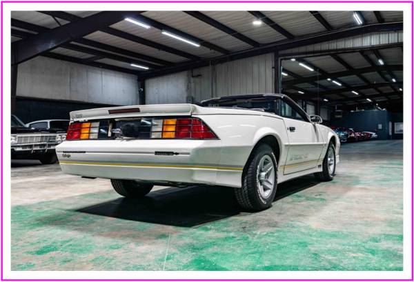 1988 Chevrolet Camaro Iroc Convertible / TPI 305 / 700R4 / AC / 65K Mi - $17,95063440275095171121