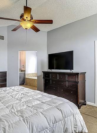 $760 / 1br - searching someone to replace the other room (W Ohio St, Chicago, IL)63918533441794122