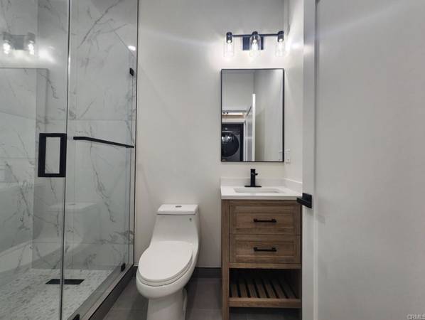 $3,195 / 2br - 800ft2 - 2BED 2BATH GORGEOUS CONTEMPORARY ADU IN VAN NUYS (VAN NUYS)63840112644611121