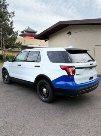 2017 Ford Explorer - $11,000 (Bonney Lake)63475819512195121