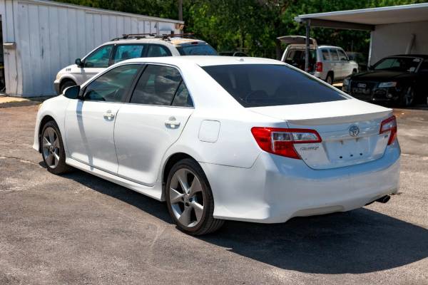2012 Toyota Camry  SE SPORT Sedan . - $6,500 (Sell Your Auto Fast)63483639596931124