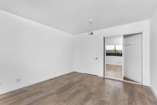 $911 / 1br - Brightly Lit One Bedroom Apartment Near Major Roads (san jose south)63888990937219120