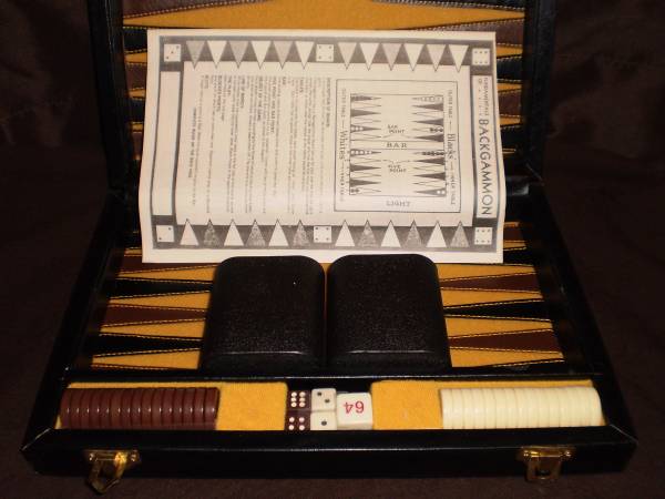 05 Backgammon Set, case 11 x 7.5 inches 1