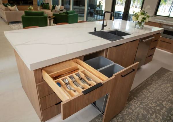 5" "No Wiggle" Soft-close Tray Divider Pullout 1