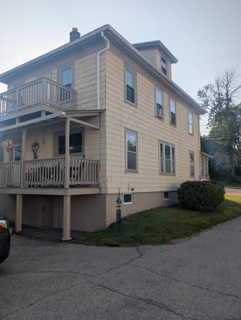 $359,000 / 3br - 2723ft2 - Great In Town Property (Farmington)63932189239811123