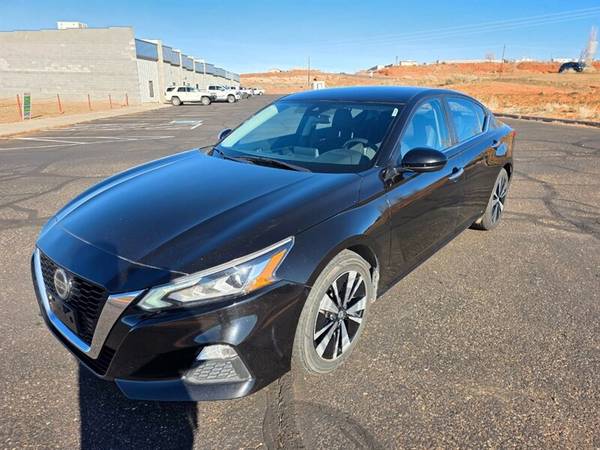 2022 Nissan Altima 2.5 SV  1