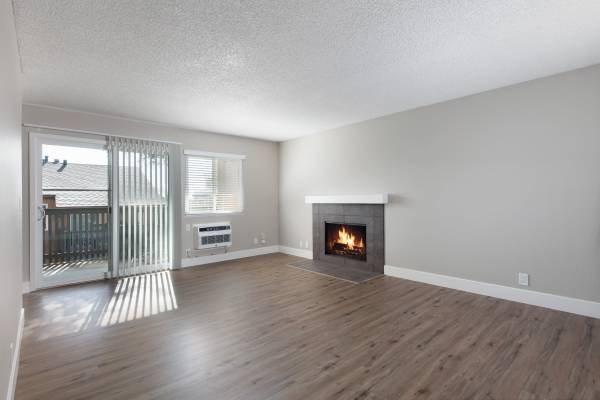 $2,595 / 2br - 977ft2 - 2/bd 1/ba, Dual sink vanities, Gated community (hayward / castro valley)64000750542722120