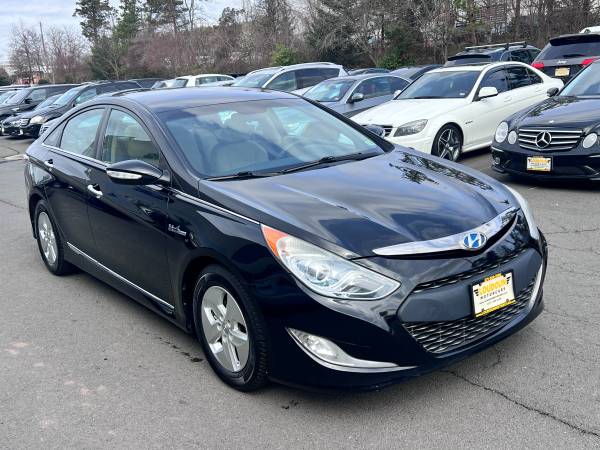 2011 Hyundai Sonata Hybrid Base 4dr Sedan - $5,999 (CHANTILLY)63616423185923122