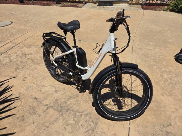 Rad Power RadRover 1 Electric Fat Tire Ebike with Lots of Extras for Sale - $1,8 - $1,899 (Pala)63471189847171120