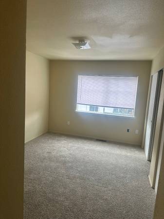$2,990 / 4br - 1599ft2 - Garaje Adjunto, Ubicado en Marysville, 4BD 2.5BA (18111 25th Ave NE, Marysville, WA)63688352499459123