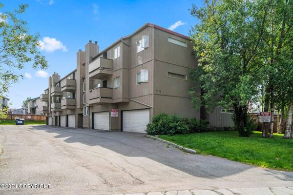 $1,625 / 2hab - 900ft2 - ¡CALEFACCIÓN PAGADA! Maravilloso apartamento de 2 habitaciones/1 baño en el sur de Anchorage64014174054530120